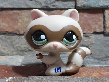 Figurine Petshop. C Paris