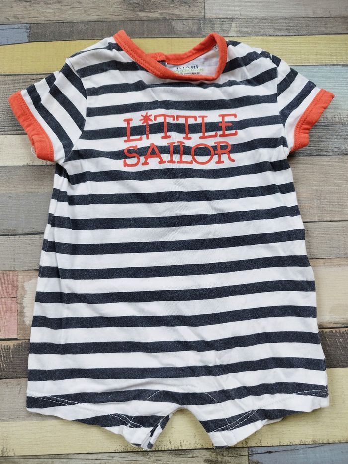 Lot de vêtements - photo numéro 5