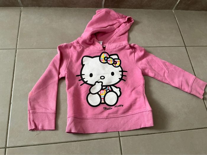 Lots 3 pulls 4 ans - photo numéro 3