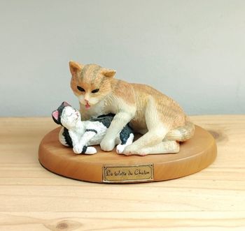 🌿 Figurine "la toilette du chaton" - Atlas 🌿