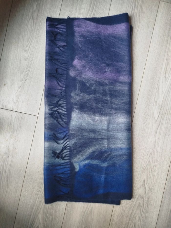 Grande écharpe à franges avec de la laine - photo numéro 3