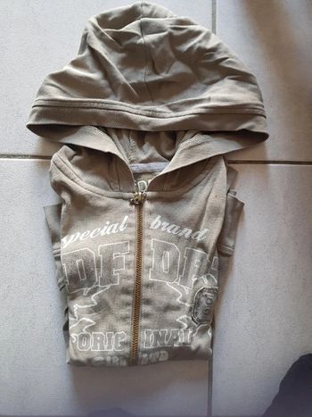 Gilet à capuche 10 ans
