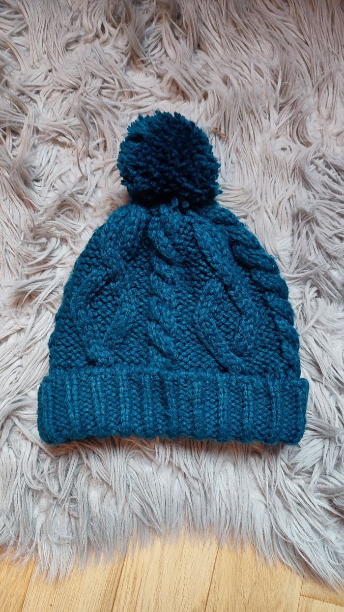 Bonnet bleu canard H&M