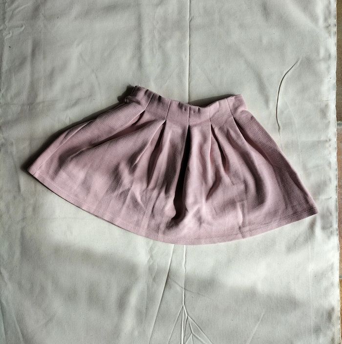 Jupe rose à paillettes 8 ans - photo numéro 2