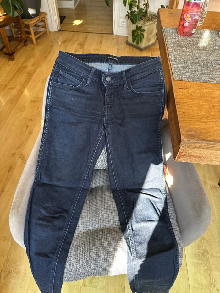 Jeans Levis lune 8 - photo numéro 3