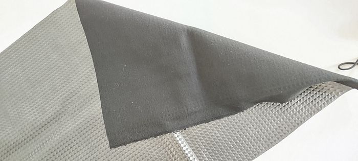Coupon tissu noir argenté comme simili cuir