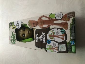 Figurine Groot Grandit et Danse - HASBRO