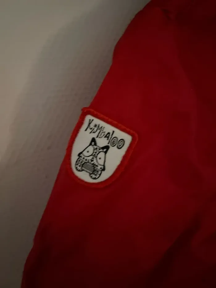 Imperméable rouge - photo numéro 3
