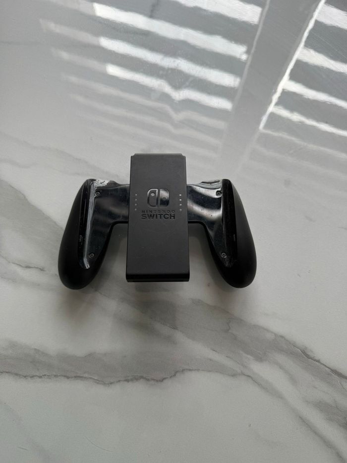 Nintendo Switch - photo numéro 4