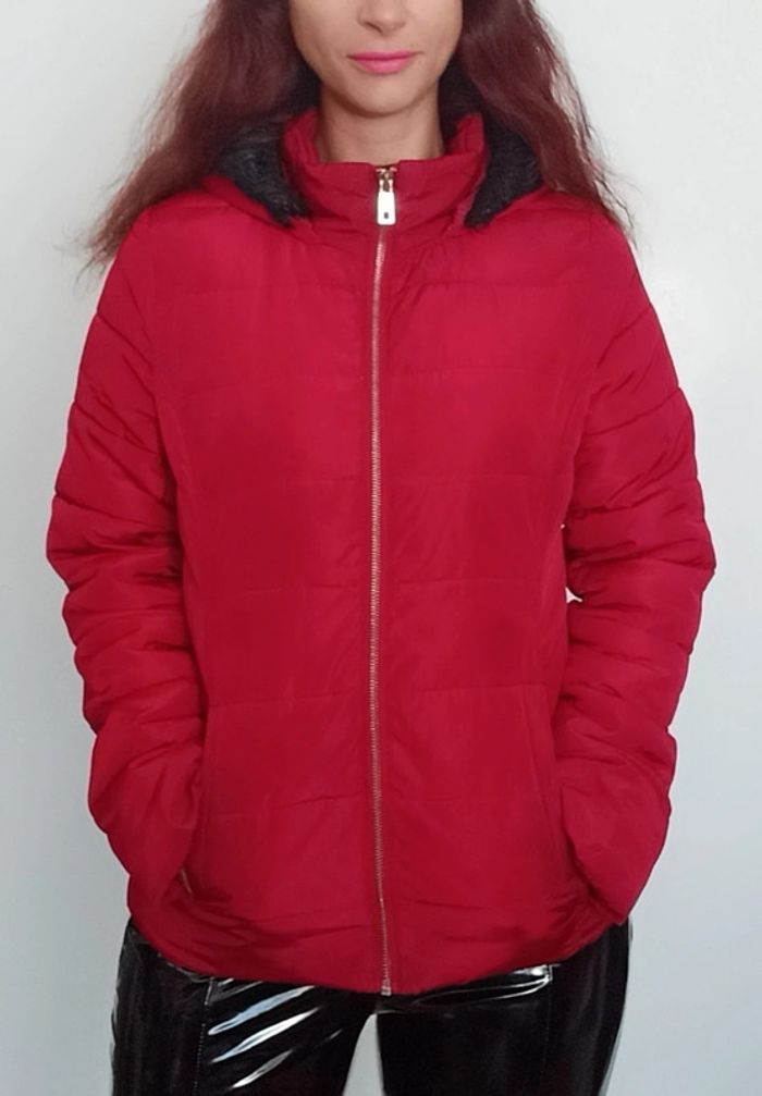 Doudoune rouge zippée à capuche taille 36 - photo numéro 4