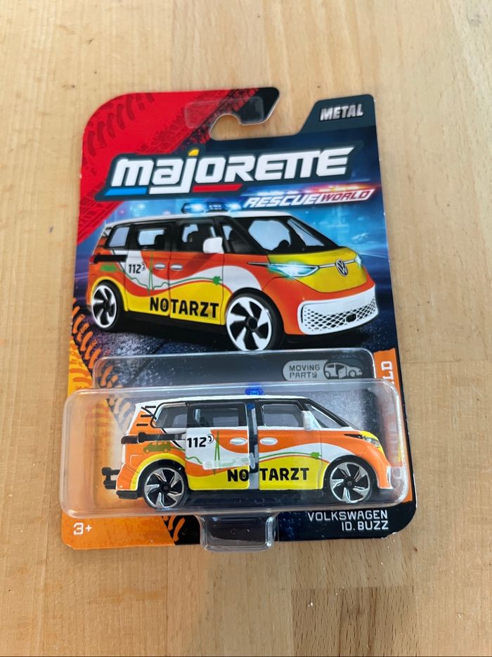 Miniature Majorette Volkswagen ID Buzz Rescue