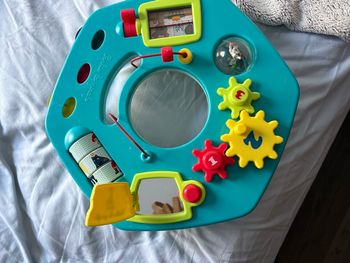 Tableau d’activités Sophie la girafe 