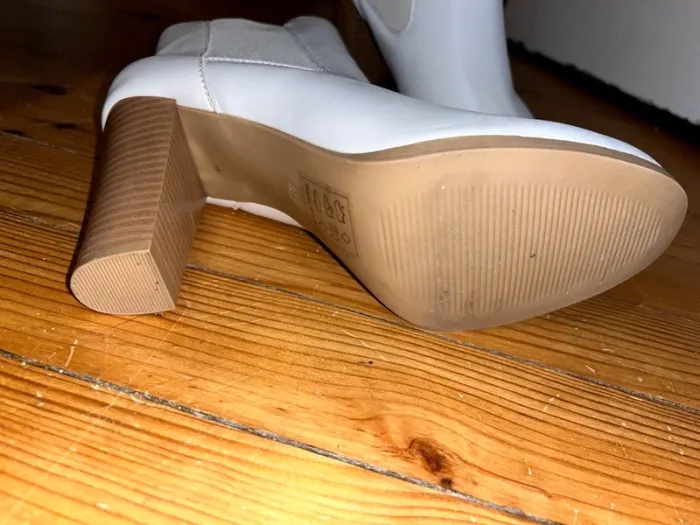 Bottines a talons beige creme taille 40 - photo numéro 4