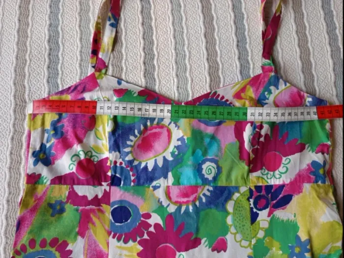 Superbe Robe bretelles t.36
100% coton multicolore - photo numéro 2