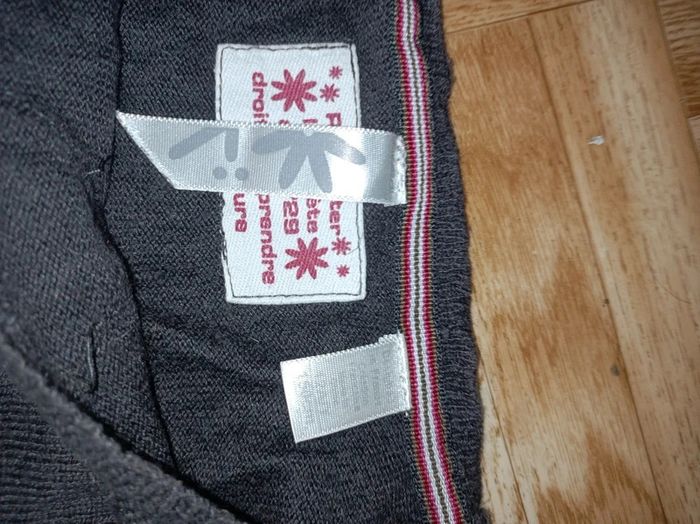 Pull fille marron foncé et rouge Okaïdi taille 12 ans en excellent état - photo numéro 4