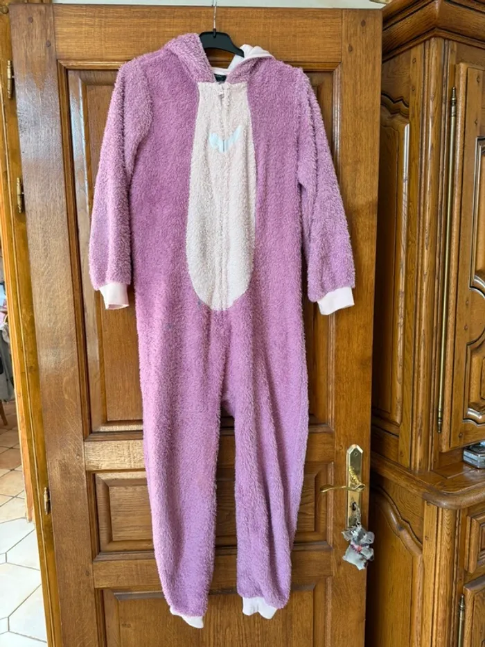 Pilou pilou Angel Disneyland Paris taille 14 ans