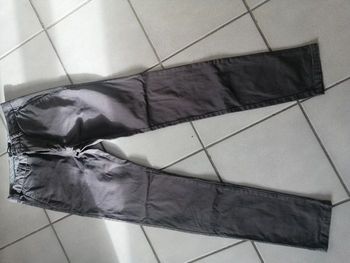Pantalon slim gris