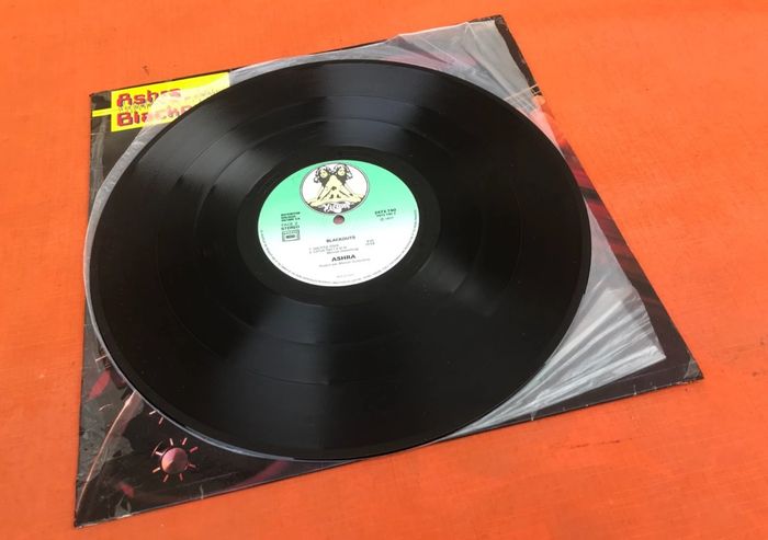 Vinyle 33 tours Ashra (Ash Ra Tempel) Blackouts (1977) Virgin 2473 740 - photo numéro 6