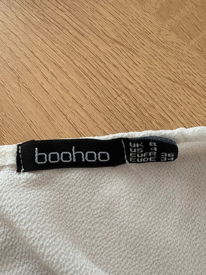 Blouse blanche à volants Boohoo – Taille 36, boutonnée dos - photo numéro 4