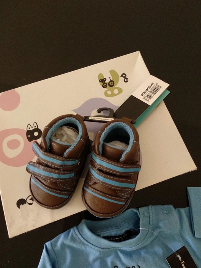 T-shirt + chaussures bebe 6/9 mois - photo numéro 4