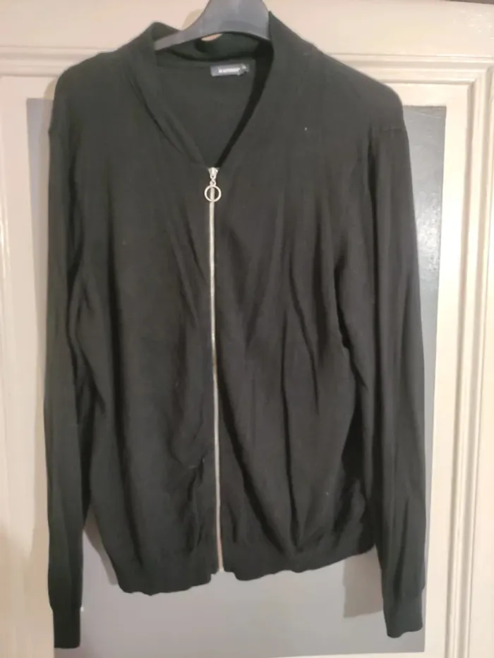 Veste in extenso