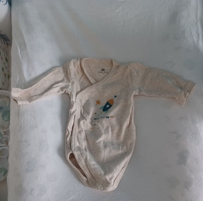 3 Bodies - photo numéro 2