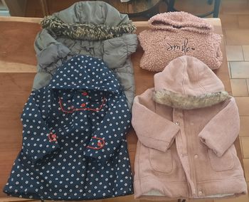Lot manteaux + sweat chaud 23/24 mois