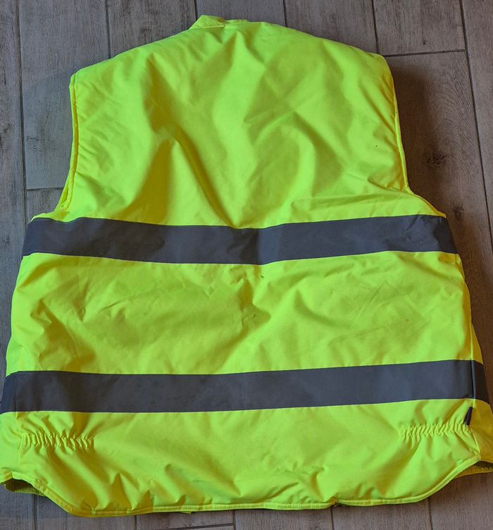 Veste sans manches - photo numéro 2