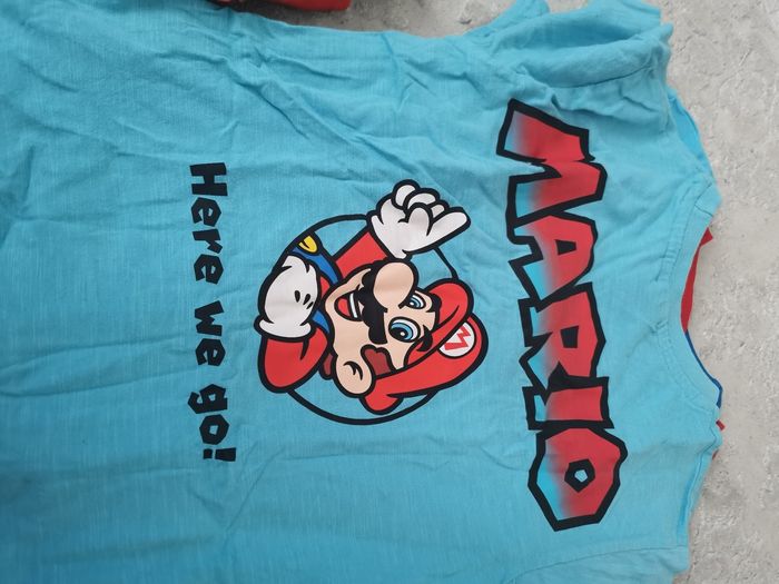 Lot de 5 tee-shirt Mario bon état - photo numéro 5
