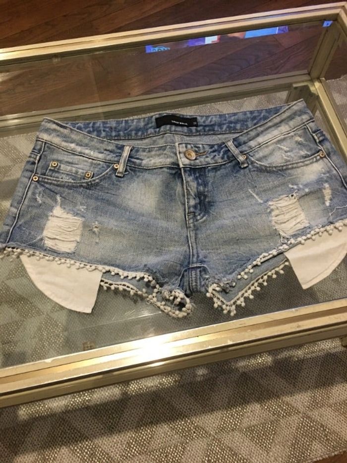 Short jeans
