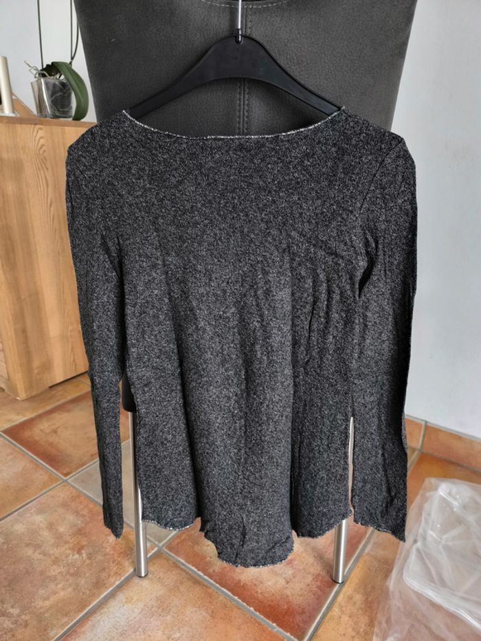 Pull léger noir/gris taille S/M - photo numéro 2