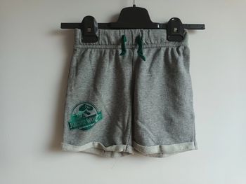 Short garçon 7/8 ans