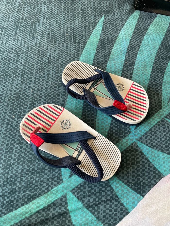 Sandales tongs chaussures plage