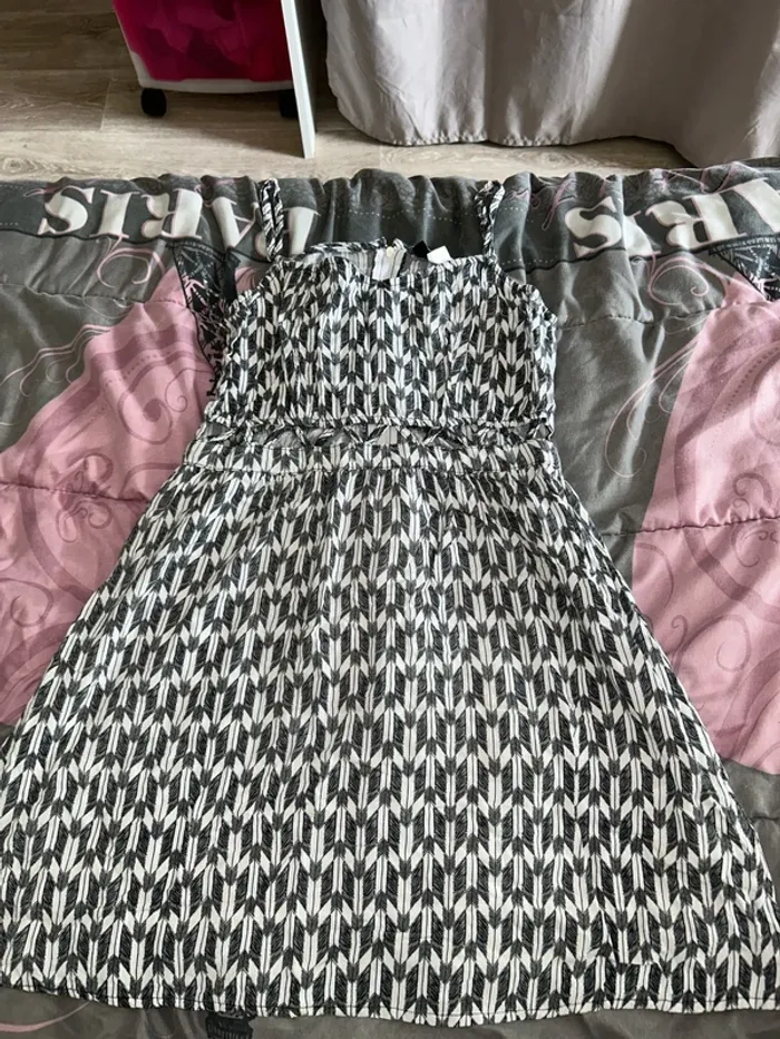Robe courte