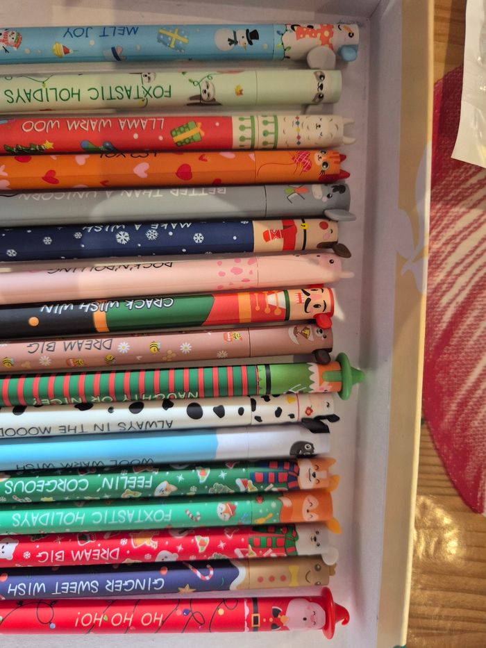 Lot de 17 stylos effaçables imitation legami - photo numéro 3