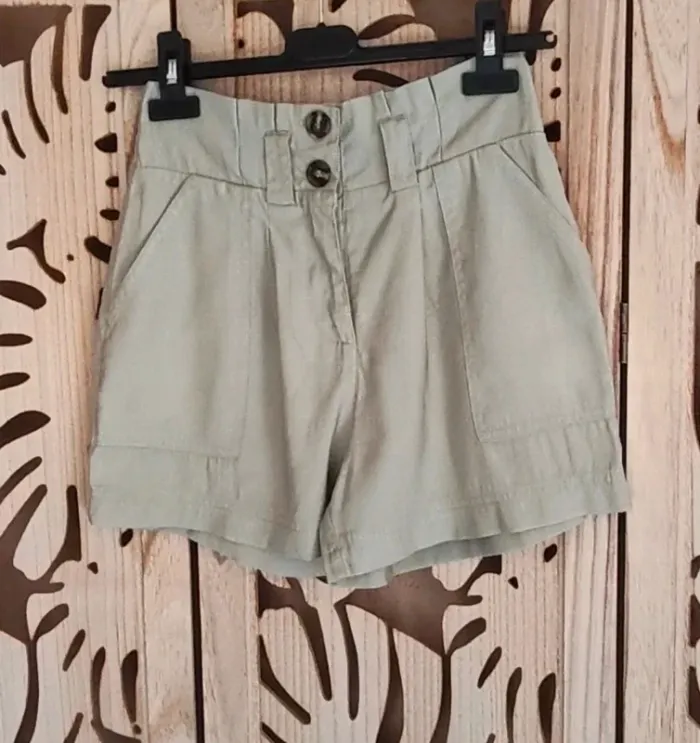 Short fluide T 32 Amisu - photo numéro 2