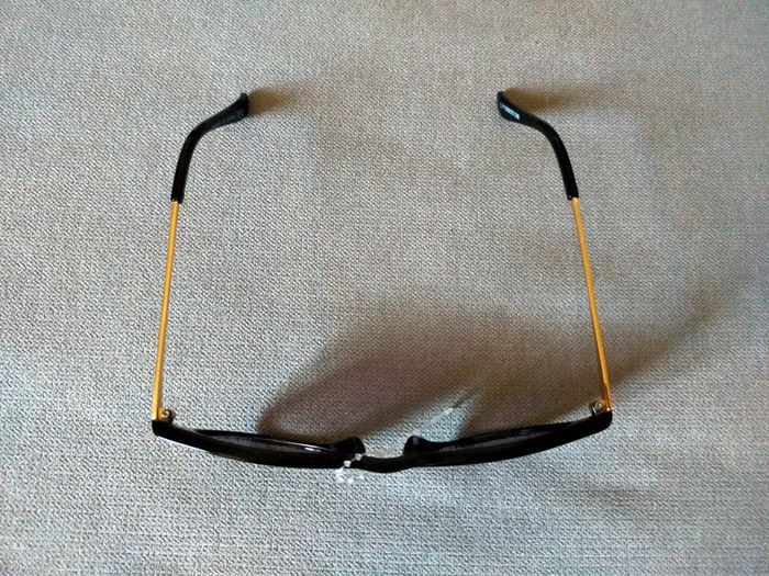 Lunettes de soleil noires – Neuf avec étiquette - photo numéro 4
