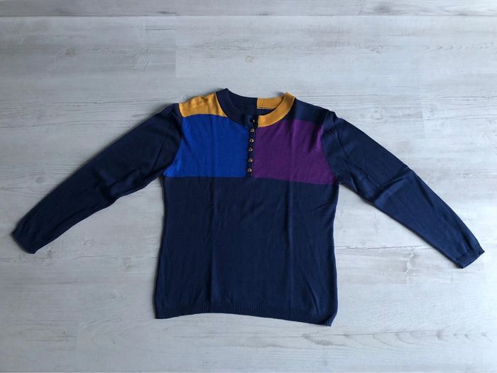 MM2- Pull vintage 4 couleurs et boutons dorés T unique (40-44) - photo numéro 3