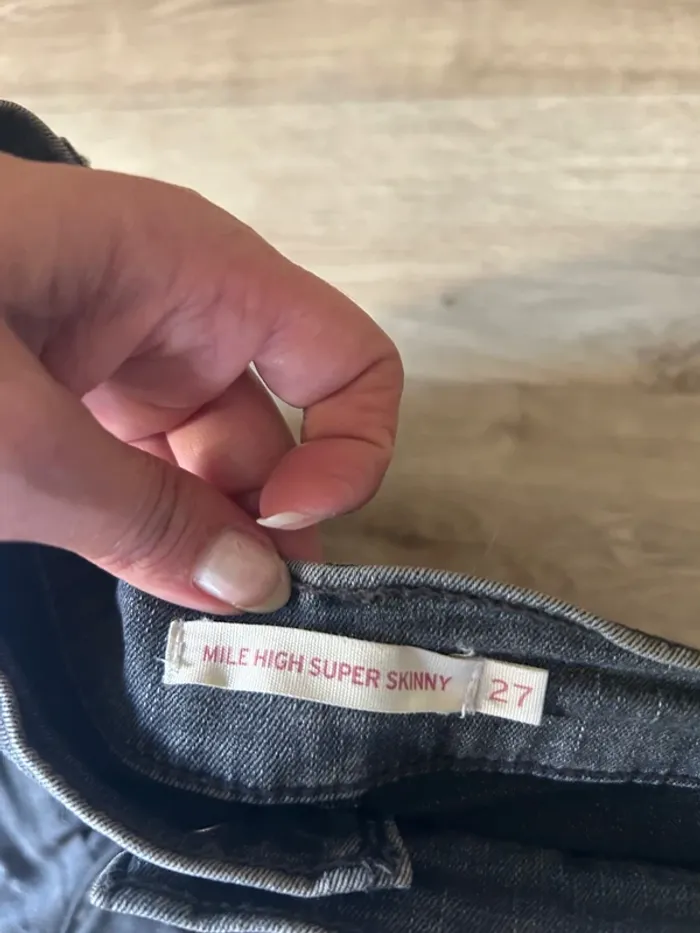 Levi ´s jeans gris mile high super skinny gris taille 27 - photo numéro 3