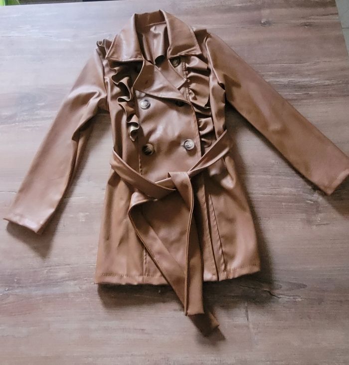 Veste simili