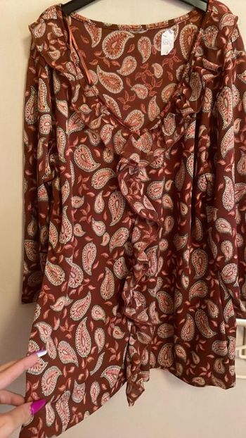 Blouse fluide à froufrou