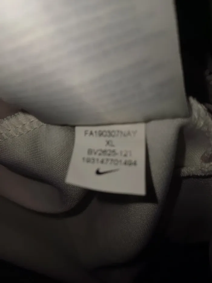 Pulls Nike - photo numéro 5