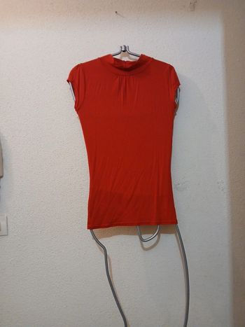 Débardeur col roulée rouge " Jennyfer " taille s