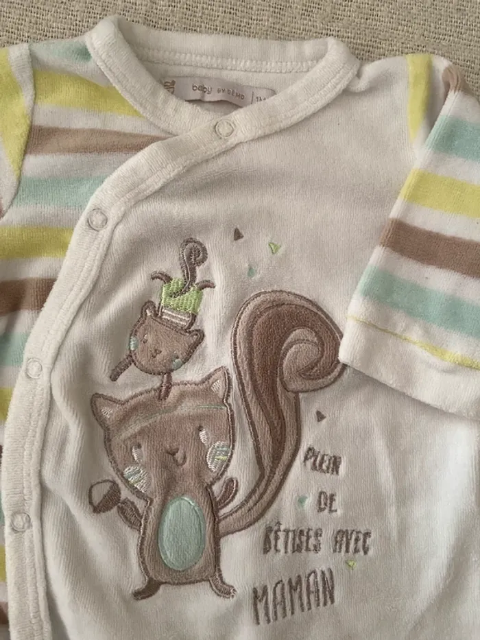 Pyjama 1 mois Gemo très bon état - photo numéro 2