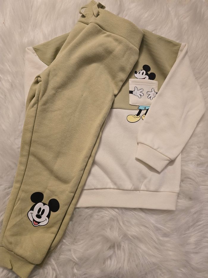 Neufs(non portés) 🏷⚘️⚘️💙💙 superbe ensemble molleton 36 mois (98cm) garçon( ferme)💙💙😍🤩