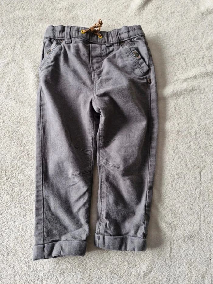 Lot de 2 pantalons. 23 mois - photo numéro 5