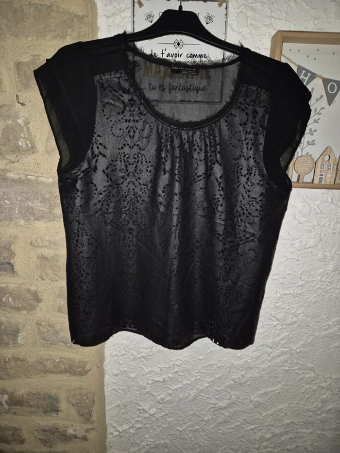 Magnifique haut tout en transparence et broderies anglaises Zara W&B collection taille M