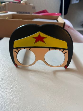 lunette déguisement wonder woman
