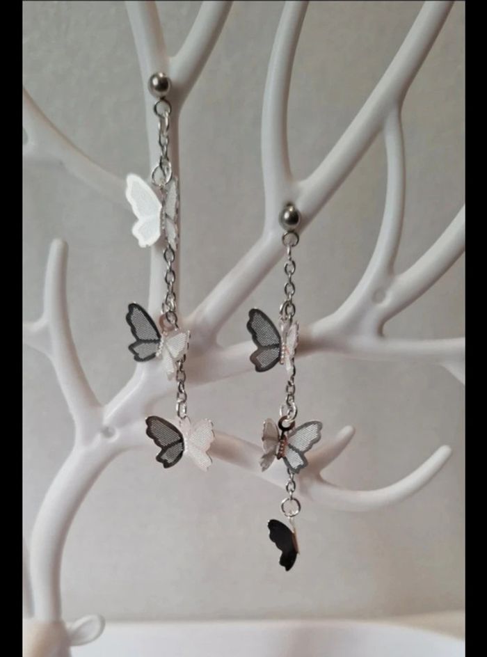 Boucles d’oreilles pendantes