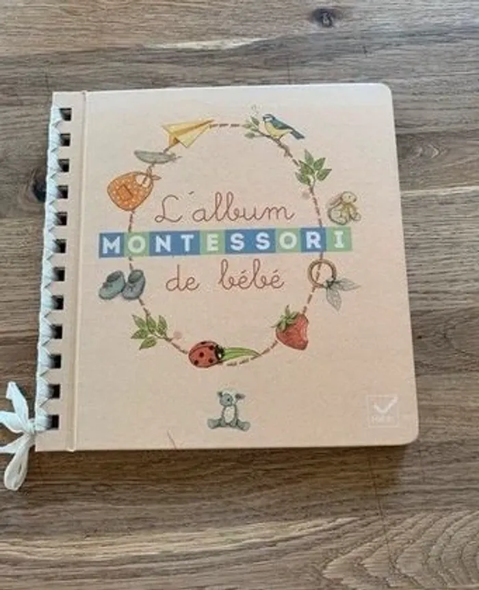 L’album montessori de bébé